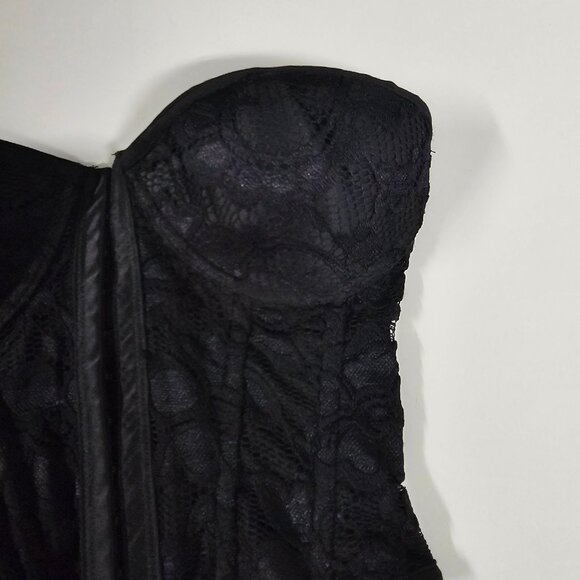 True Lace Corset Bra Crop Top Push Up Goth Vamp Grunge Punk Black Strapless XS - Picture 3 of 10